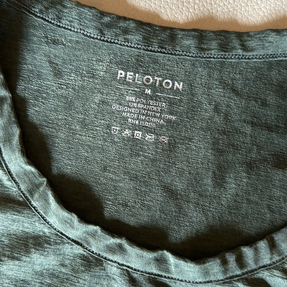 Peloton Agility Racer Tank - Picture 2 of 4